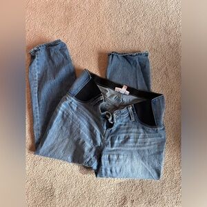 Cropped relaxed leg maternity jeans